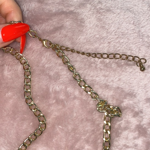 Statement piece necklace - Picture 5 of 5